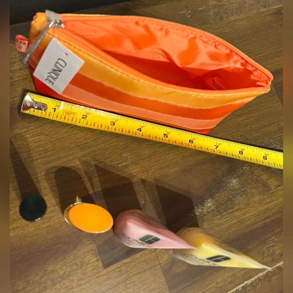 CLINIQUE 5 Piece Set NEW! - Picture 7 of 17